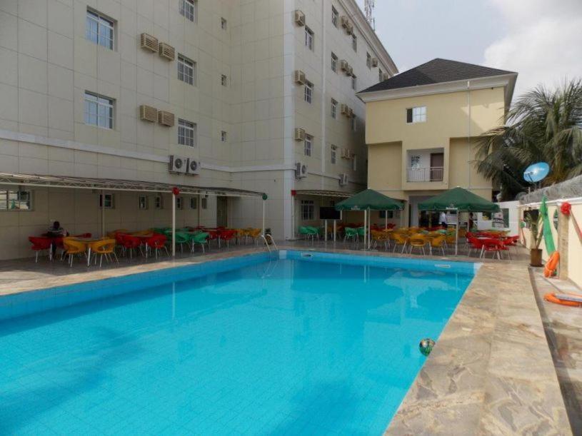 Immaculate Royal Int'L Hotel Owerri Dış mekan fotoğraf