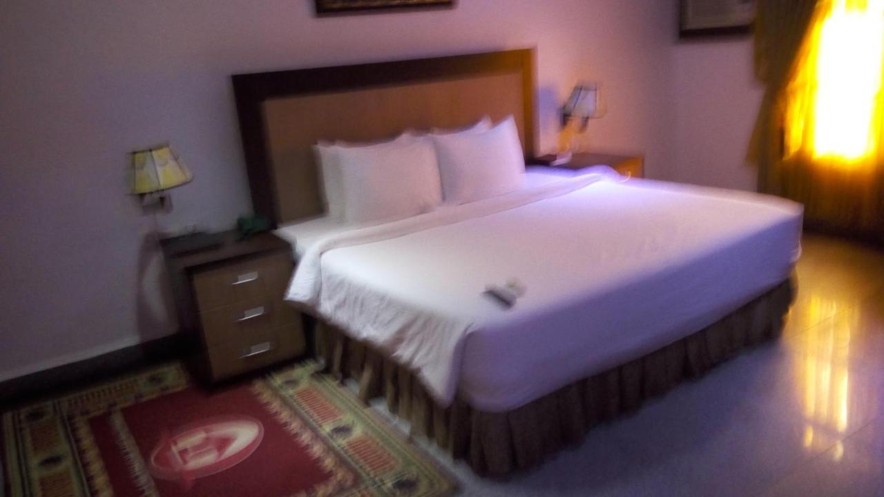 Immaculate Royal Int'L Hotel Owerri Dış mekan fotoğraf