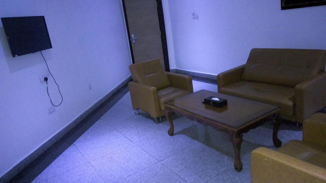 Immaculate Royal Int'L Hotel Owerri Dış mekan fotoğraf
